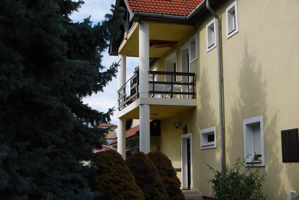 See Vendeghaz - Siofok Dış mekan fotoğraf